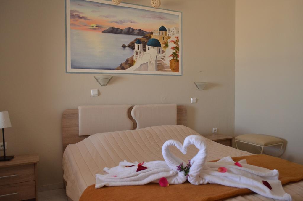 Kafouros Hotel Kamari  Luaran gambar