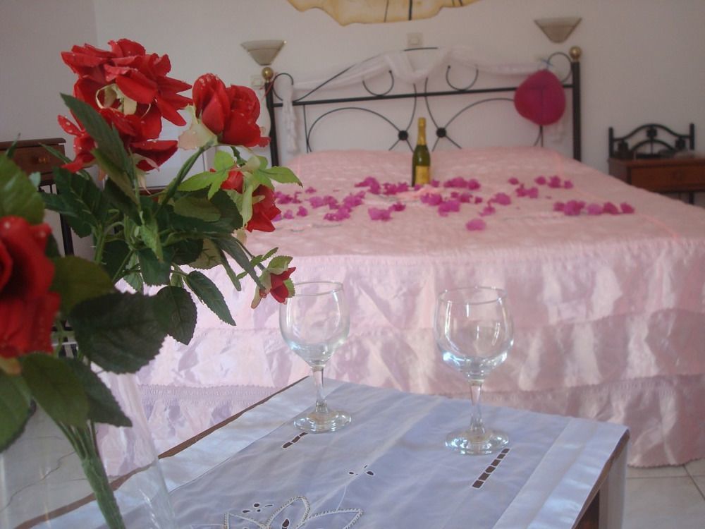 Kafouros Hotel Kamari  Luaran gambar